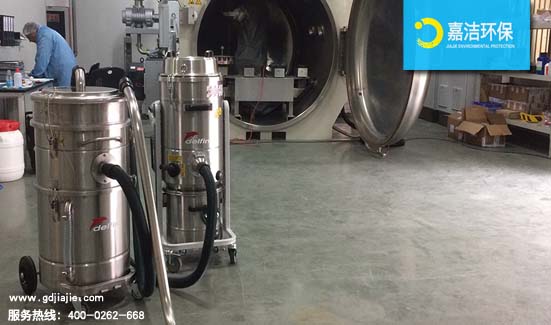 適(shì)用於化學,製藥行業(yè)的工業吸塵器